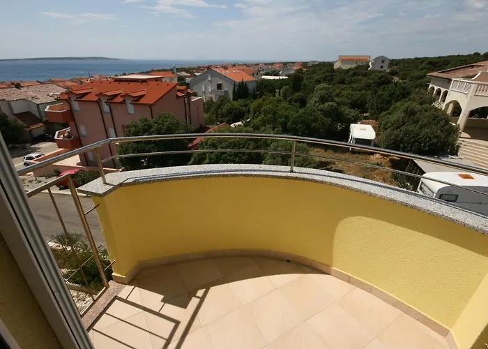 Apartment With A Parking Space Mandre, Pag - 6415 *