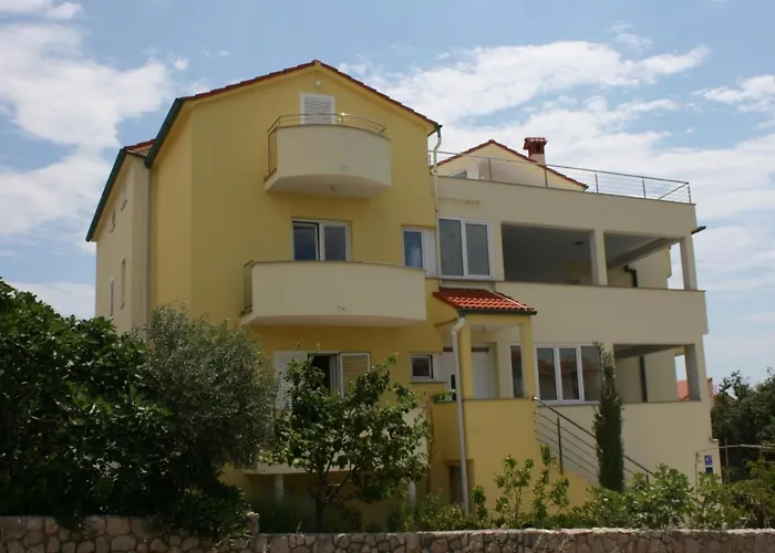 With A Parking Space Mandre, Pag - 6415 Apartment *