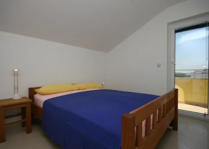 Apartment With A Parking Space Mandre, Pag - 6415
