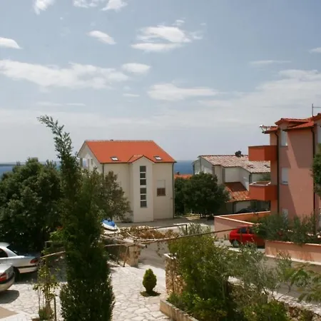 Апартаменты With A Parking Space Mandre, Pag - 6415 Колан